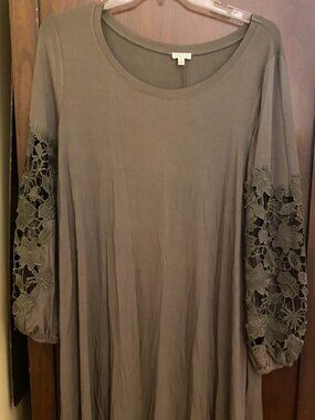 Olive green Lace sleeves dress size XXL